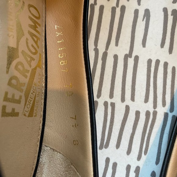 Salvatore Ferragamo Pointed Toe Pumps Mimi Heels - Picture 8 of 11